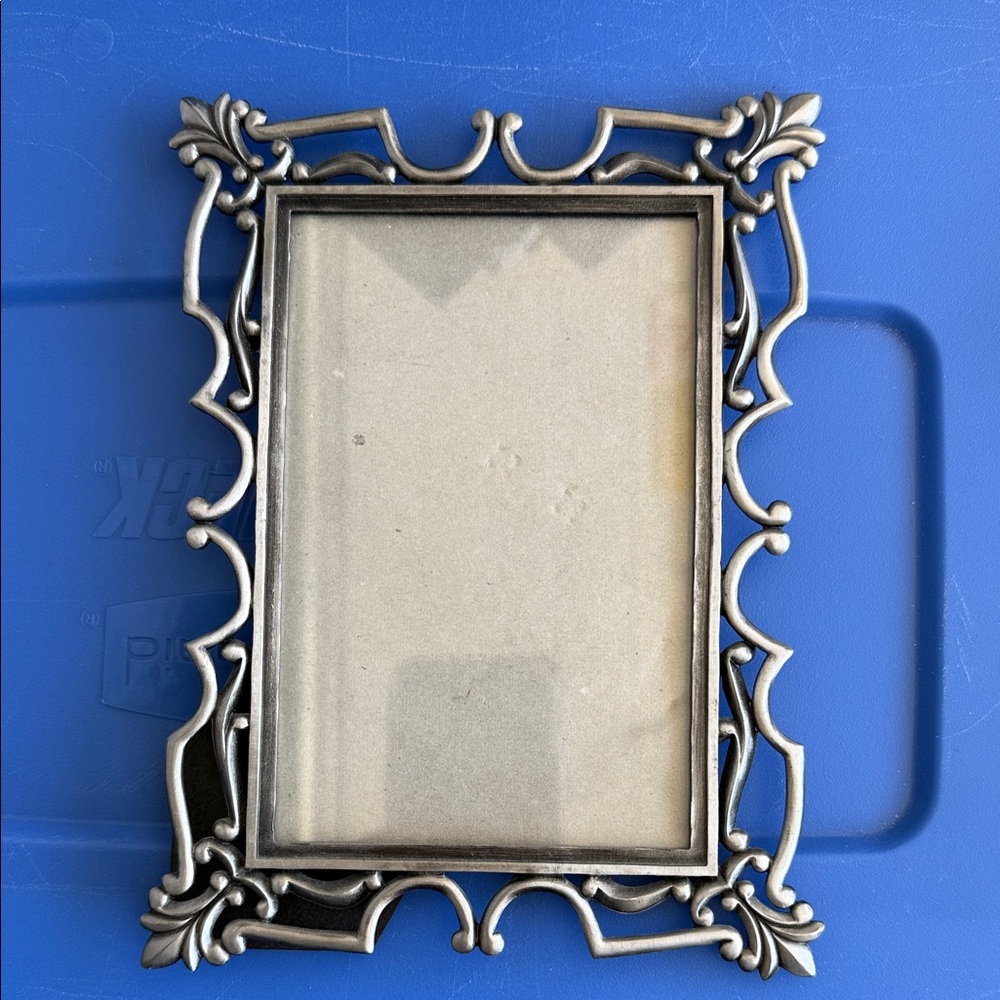Elegant pewter Photo Frame